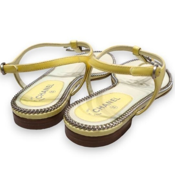 Chanel Beautiful CC Pearl Patent Leather Sandals! - Picture 8 of 16